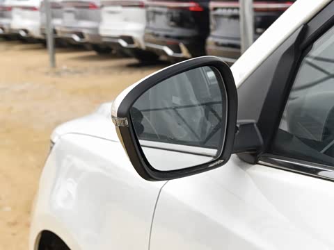 2025�� 1.5T DCT �ݺ�+�´������