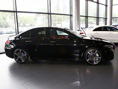 2025�� �Ŀ� AMG A 35 L 4MATIC