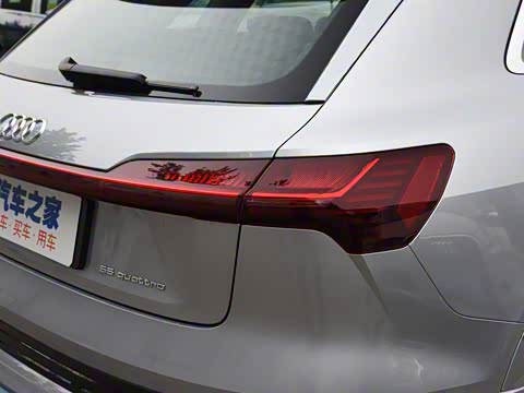 2019�� 55 quattro ������