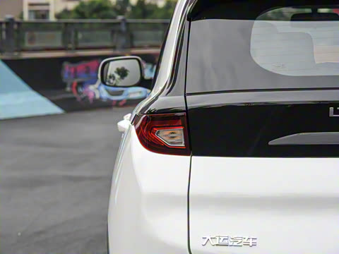 2022�� 30.66kWh ����������