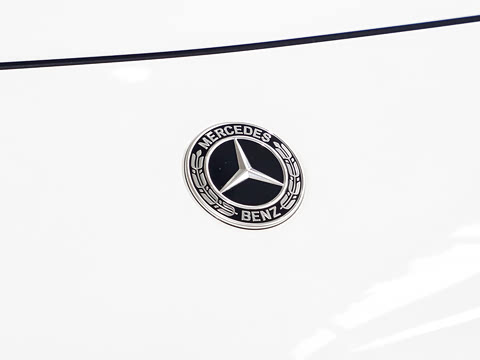 2025�� CLE 260 ���ܳ�