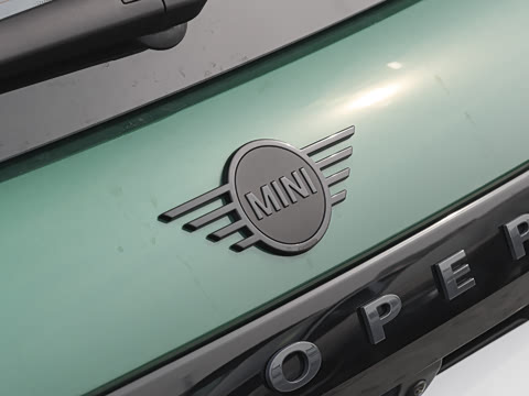 2025�� JOHN COOPER WORKS