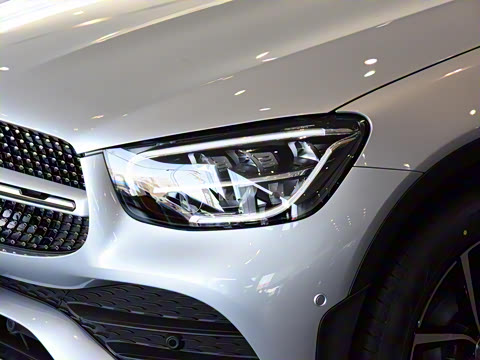 2021�� GLC 300 L 4MATIC ������