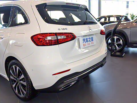 2022�� B 180 ʱ����