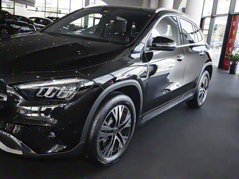 2025�� �Ŀ� GLA 220