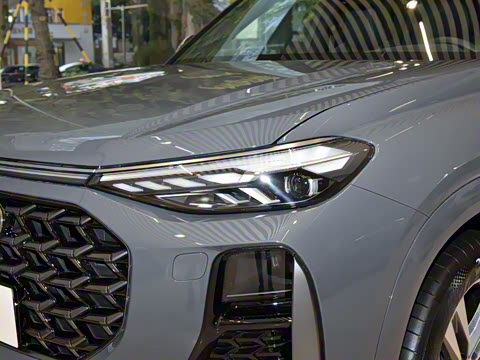 2023�� 50 TFSI quattro ������ ������װ