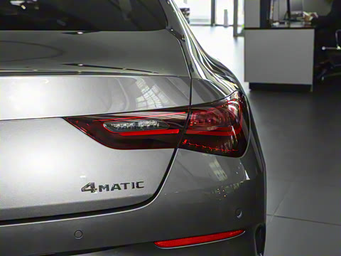 2025�� CLA 260 4MATIC