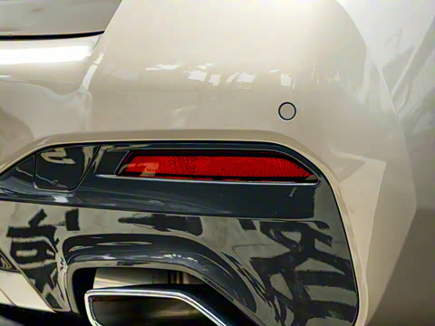 2022�� �Ŀ�� 535Le M�˶���װ