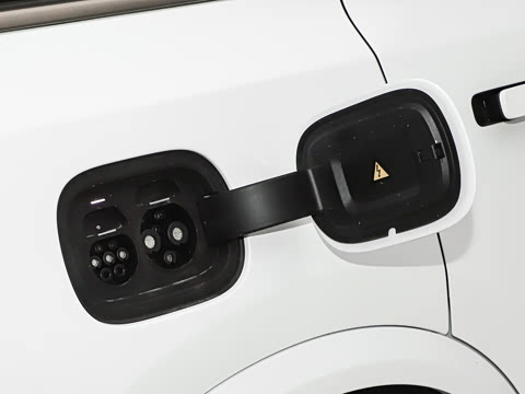 2025�� Ultra ���ܻ��°�