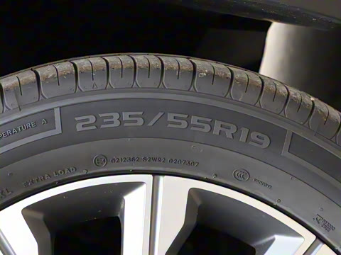 2025�� 2.0T ��������� 5��