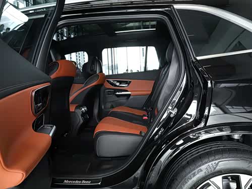 【图】奔驰glc 2023款 glc 260 l 4matic 豪华型 7座报价_图片_奔驰