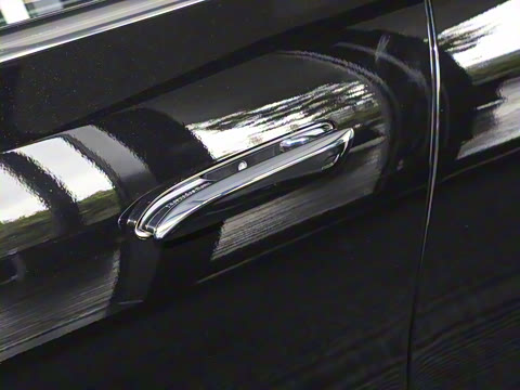 2024�� E 350 e L ���ʽ��϶����˶��γ�