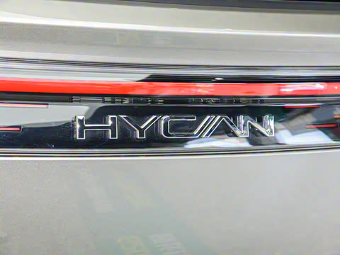 2022�� 620km Z���� 160kW 76.8kWh