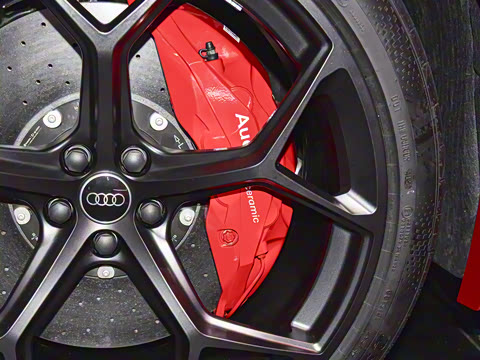 2025�� RS Q8 4.0T performance