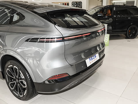 2025�� 725 �������� Max �콢��