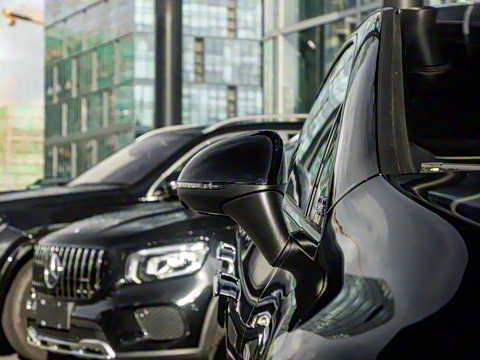 2023�� AMG EQE 53 4MATIC+