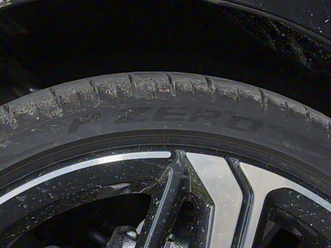 2025�� 200���������� 40 TFSI ����������