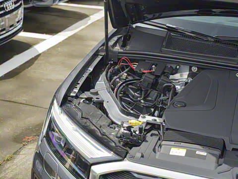 2025�� 45 TFSI quattro S line�˶���