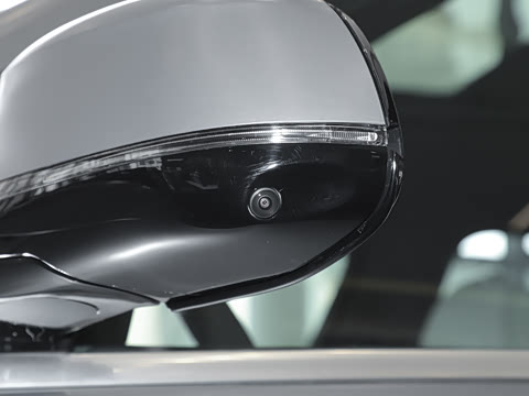 2024�� xDrive40i ������M�˶���װ