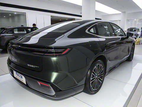 2025�� 60km EM-i ������