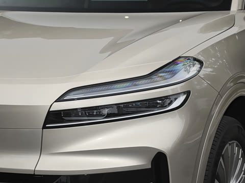 2025�� Ultra ������