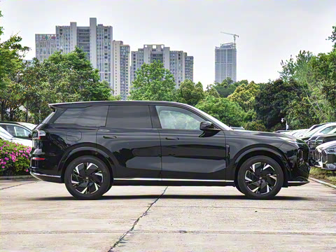 2025�� 215�����