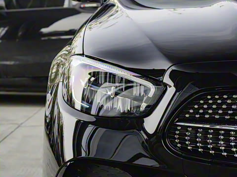 2023�� �Ŀ� E 300 L �˶�������