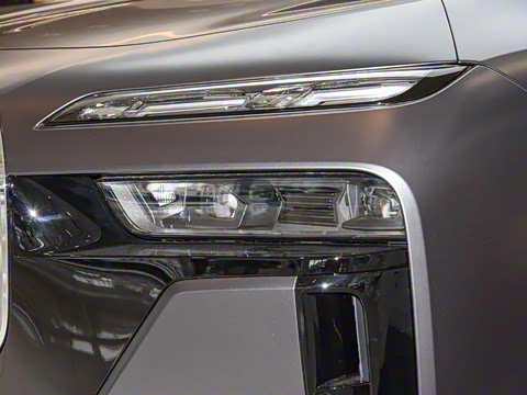 2023�� xDrive60L M�˶���װ