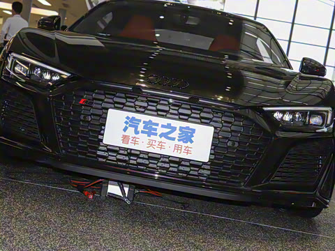 2022�� V10 Coupe performance