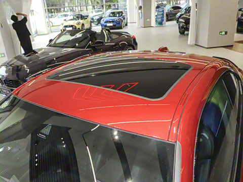 2025�� M240i xDrive