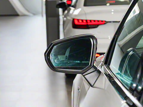 2025��  quattro 45�����ذ� 40TFSI ʱ����