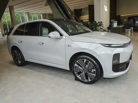 2025�� Max ���ܻ��°�