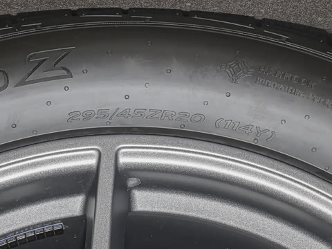 2025�� Cayenne 3.0T ���۰�