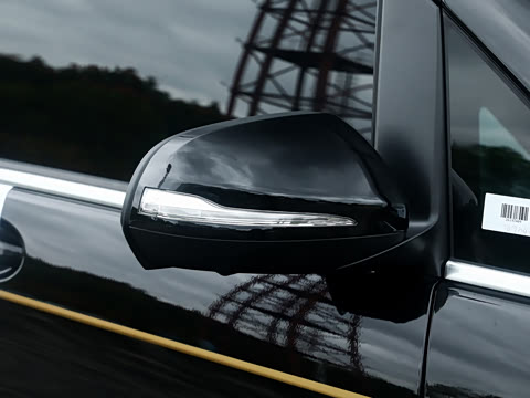 2024�� V 260 L �۷��