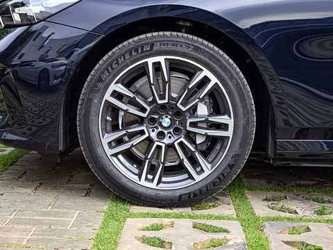 2025�� 530Li xDrive ������װ