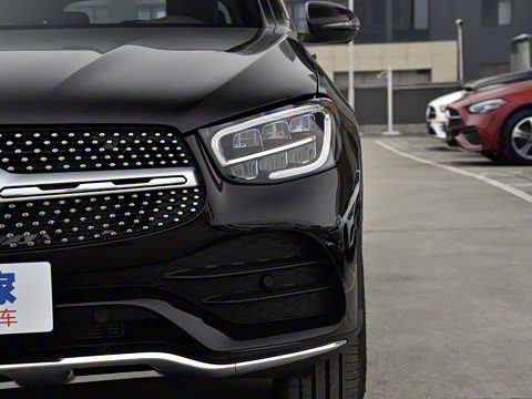 2022�� GLC 260 L 4MATIC ������