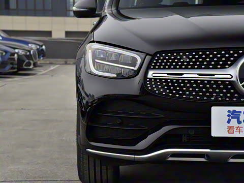 2022�� GLC 260 L 4MATIC ������