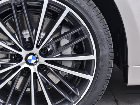 2022�� �Ŀ� 530Li ������ M�˶���װ