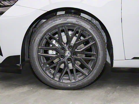 2025�� 1.5T XLINE �����