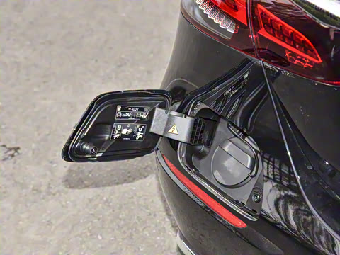 2022�� E 350 e L ���ʽ��϶����γ�