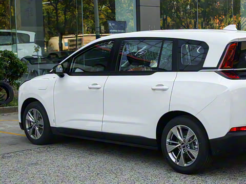 2023�� PRO �������а� 425km