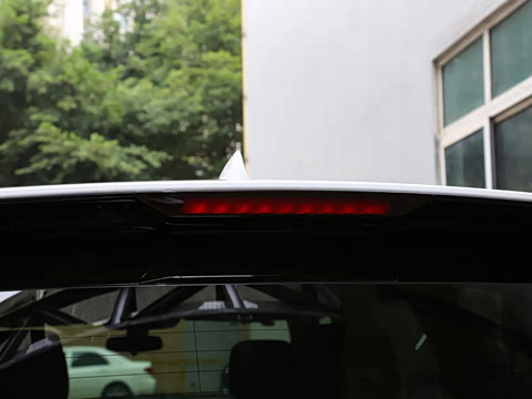 2022�� ��� 650T Redline 5�� �Ͱ�