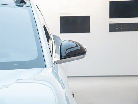 2025�� 102kWh ǩ����