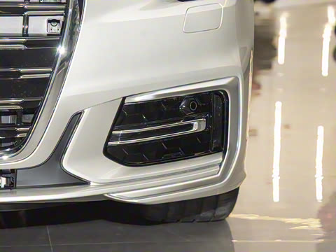 2025�� �Ŀ� 55 TFSI quattro �콢������