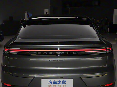 2024�� Cayenne Coup�� Turbo GT 4.0T