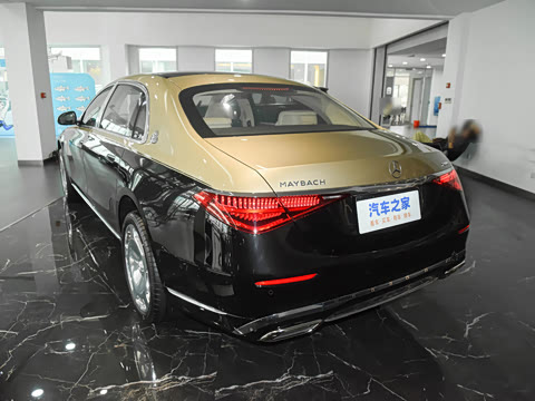 2025�� �Ŀ� S 680 4MATIC