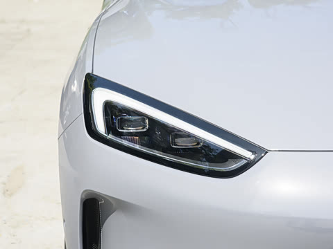 2025�� ����  Ultra ������