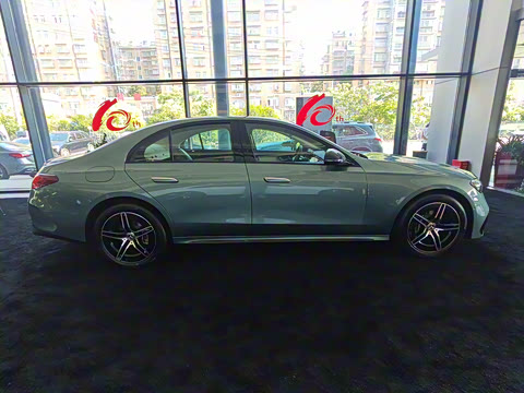 2025�� �Ŀ� E 260 �˶���