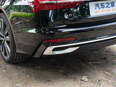 2025�� �Ŀ� 55 TFSI quattro �콢������