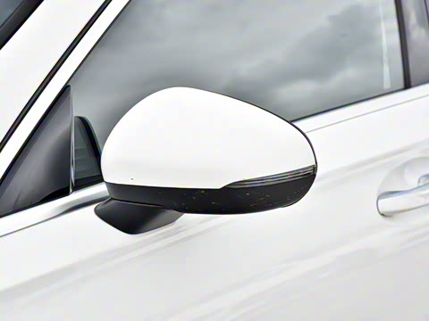 2022�� �Ŀ�� A 200 L �˶��γ�ʱ����